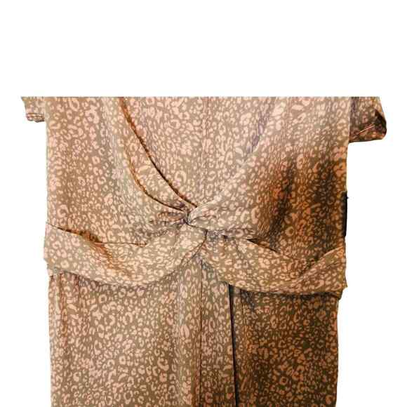 NWT Madison Womens Animal Print Romper Jumpsuit Wide Leg Relaxed Fit Coral XL - Picture 4 of 7